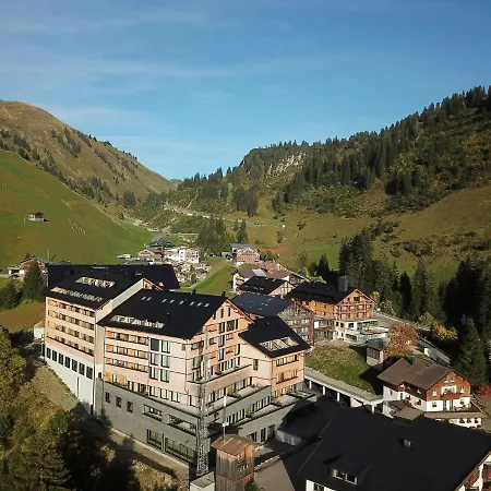 Appartement In Bei Arlberg *